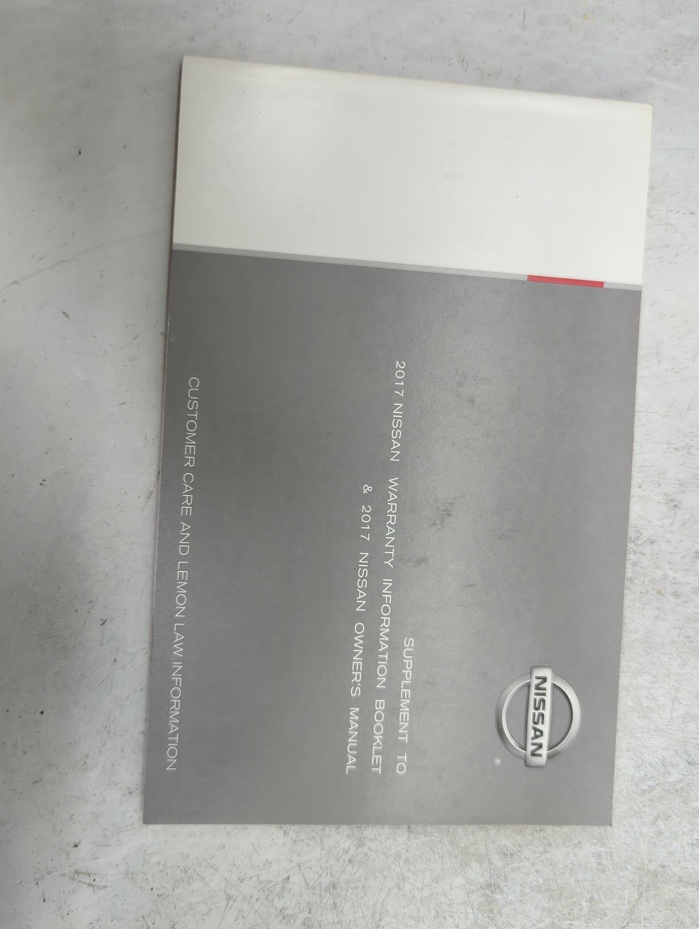 2017 Nissan Rogue Owners Manual Book Guide P/N:OM17EA0T32U0 T00UM-JM03D OEM Used Auto Parts - Oemusedautoparts1.com