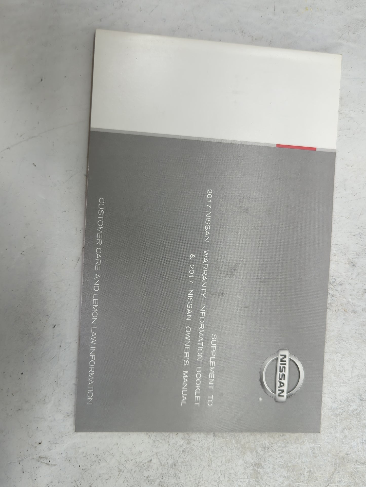 2017 Nissan Rogue Owners Manual Book Guide P/N:OM17EA0T32U0 T00UM-JM03D OEM Used Auto Parts - Oemusedautoparts1.com