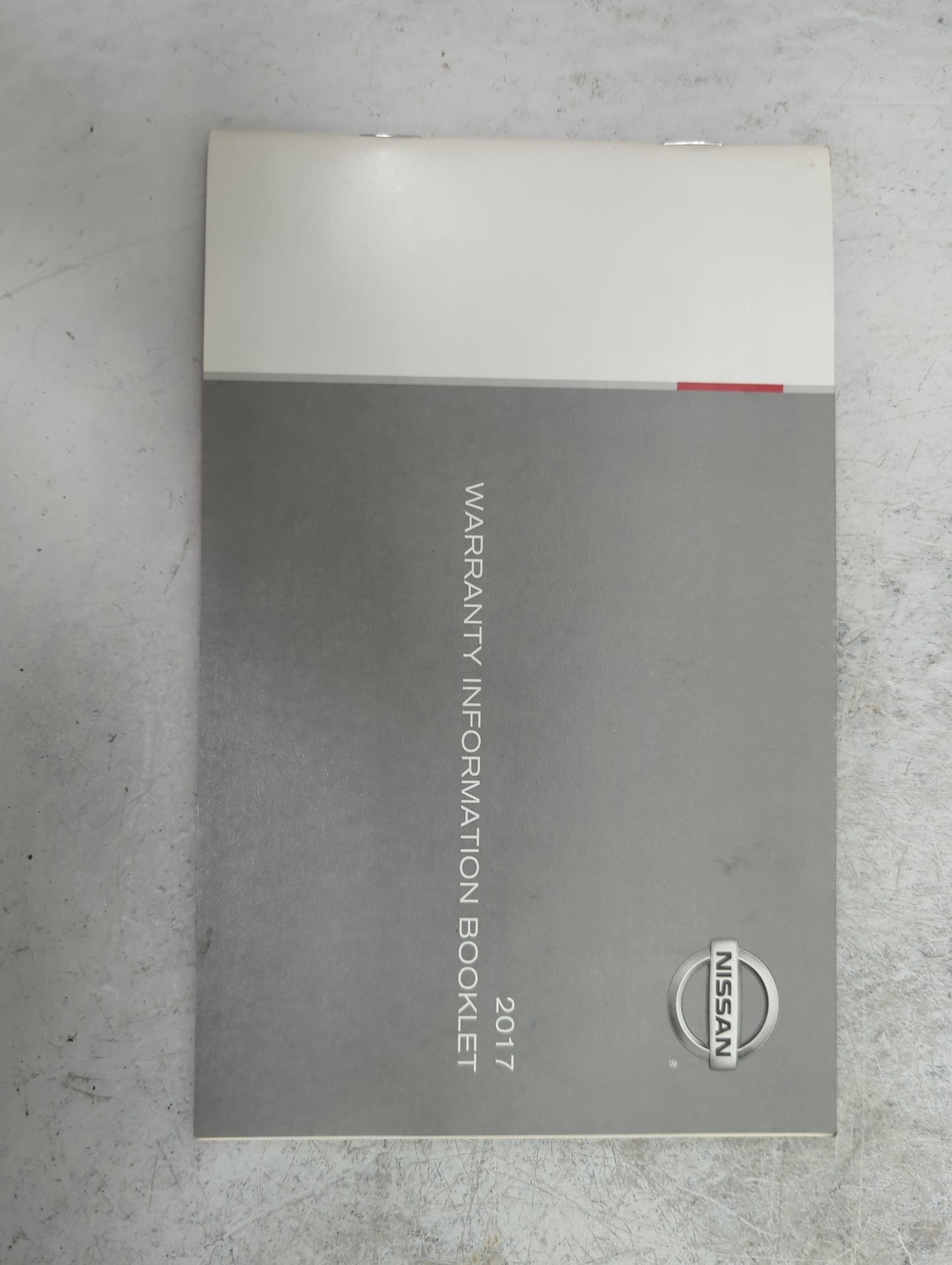 2017 Nissan Rogue Owners Manual Book Guide P/N:OM17EA0T32U0 T00UM-JM03D OEM Used Auto Parts - Oemusedautoparts1.com