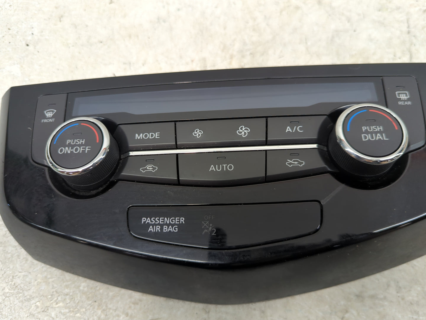2017-2020 Nissan Rogue Climate Control Module Temperature AC/Heater Replacement P/N:27500 7FE0A 275007FE0A Fits OEM Used Aut