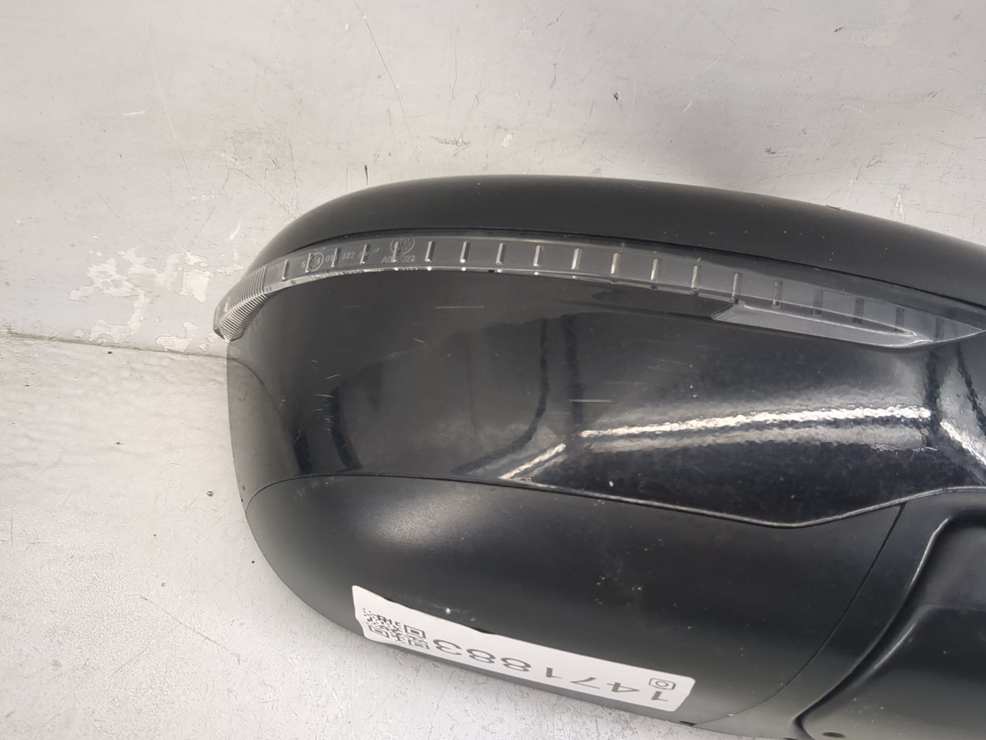 2017-2020 Nissan Rogue Passenger Side View Mirror - Right Door Mirror OEM Used - Oemusedautoparts1.com