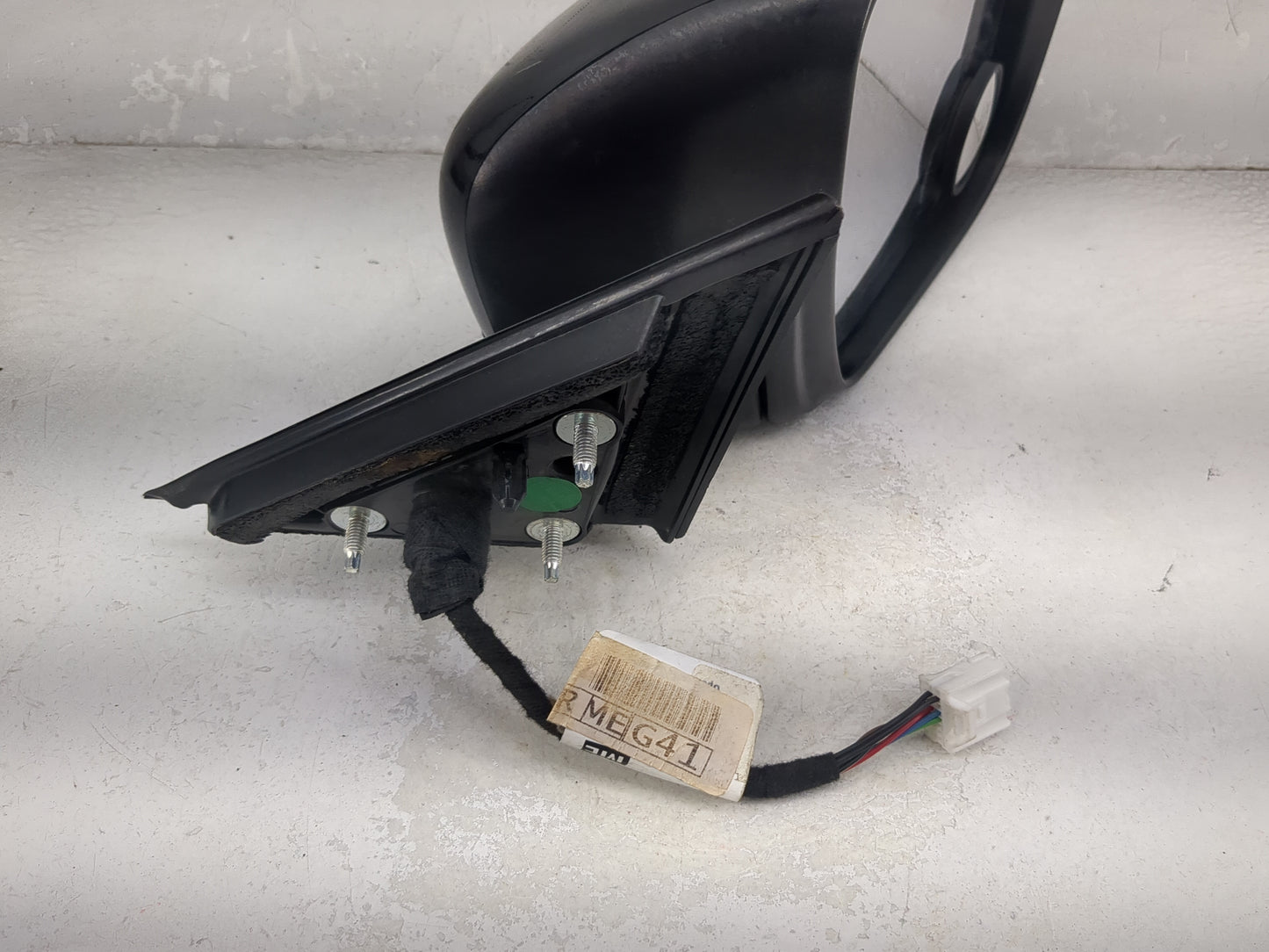 2017-2020 Nissan Rogue Passenger Side View Mirror - Right Door Mirror OEM Used - Oemusedautoparts1.com