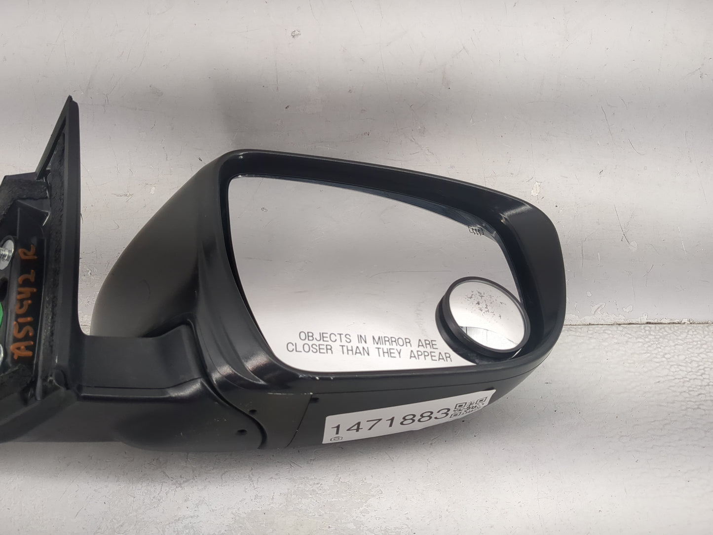 2017-2020 Nissan Rogue Passenger Side View Mirror - Right Door Mirror OEM Used - Oemusedautoparts1.com