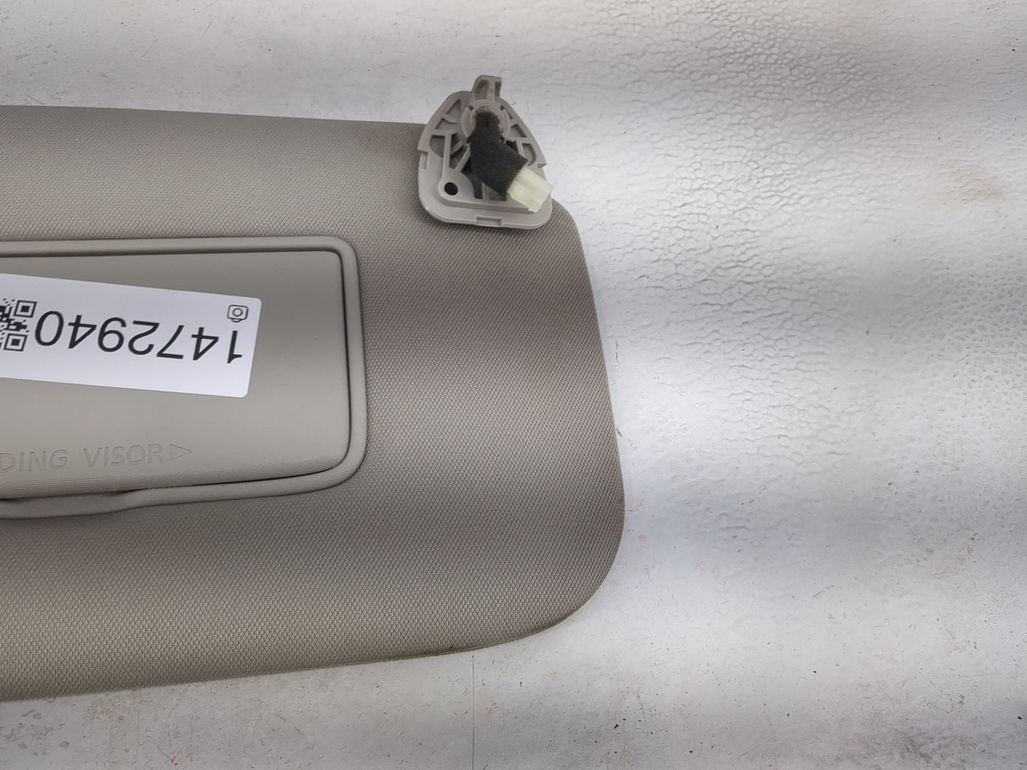 2014-2017 Nissan Rogue Sun Visor Shade Replacement Passenger Right Mirror Fits Fits 2014 2015 2016 2017 OEM Used Auto Parts 