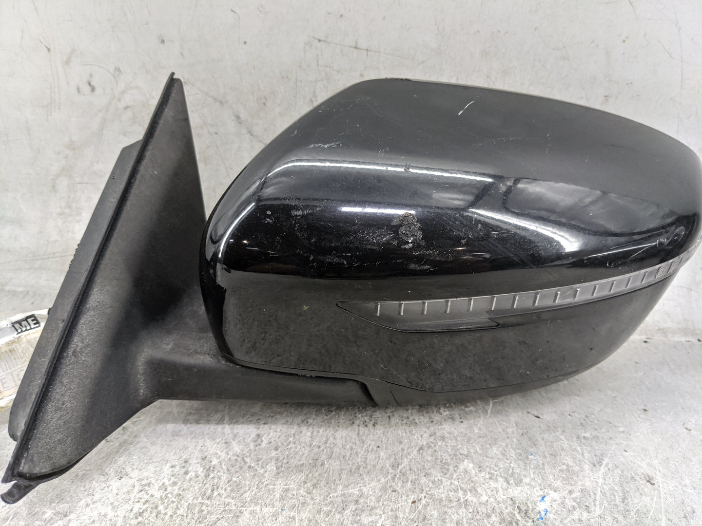 2017-2020 Nissan Rogue Driver Side View Mirror - Left Door Mirror OEM Used - Oemusedautoparts1.com