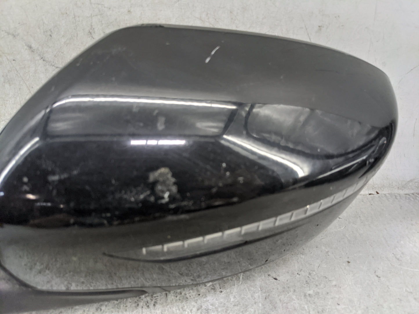 2017-2020 Nissan Rogue Driver Side View Mirror - Left Door Mirror OEM Used - Oemusedautoparts1.com