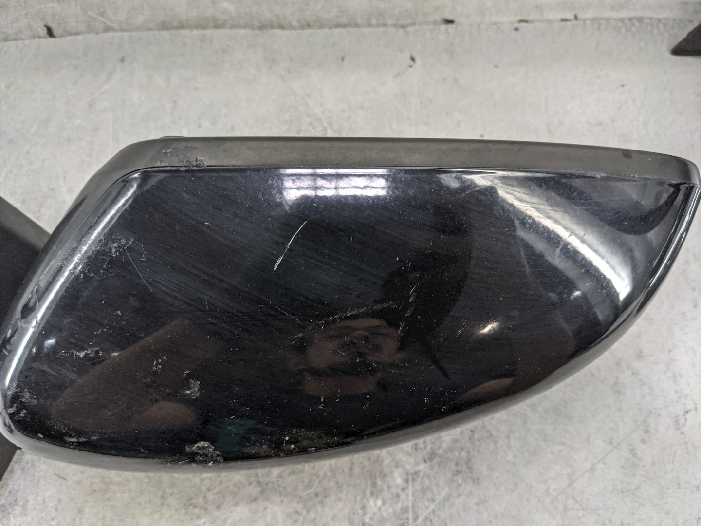 2017-2020 Nissan Rogue Driver Side View Mirror - Left Door Mirror OEM Used - Oemusedautoparts1.com
