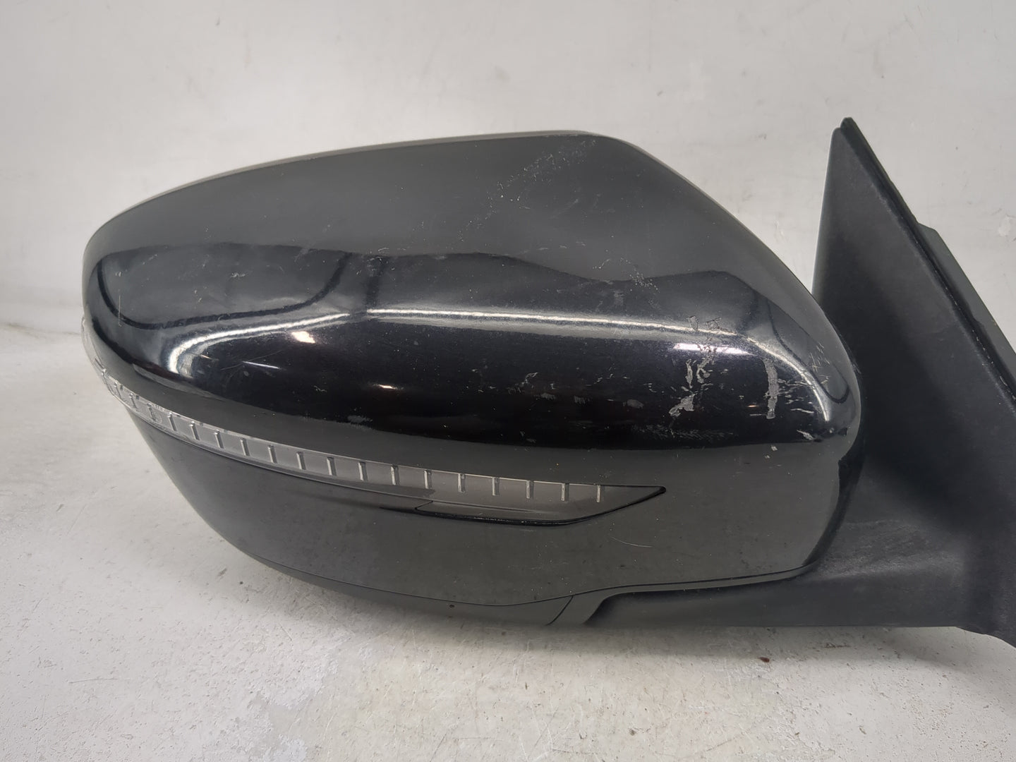 2017-2020 Nissan Rogue Passenger Side View Mirror - Right Door Mirror OEM Used - Oemusedautoparts1.com