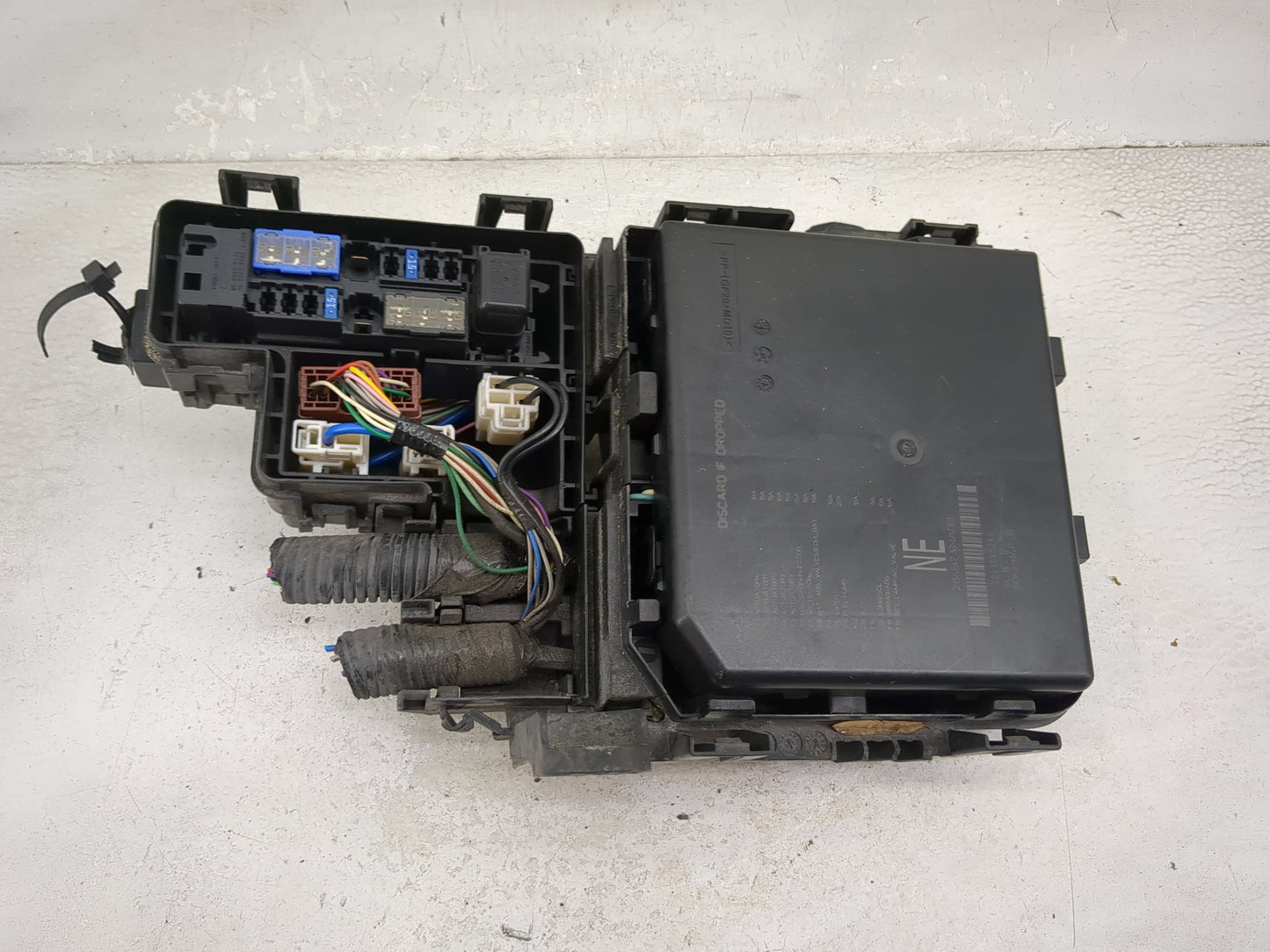 2017-2020 Nissan Rogue Fusebox Fuse Box Panel Relay Module Fits Fits 2017 2018 2019 2020 OEM Used Auto Parts - Oemusedautopa
