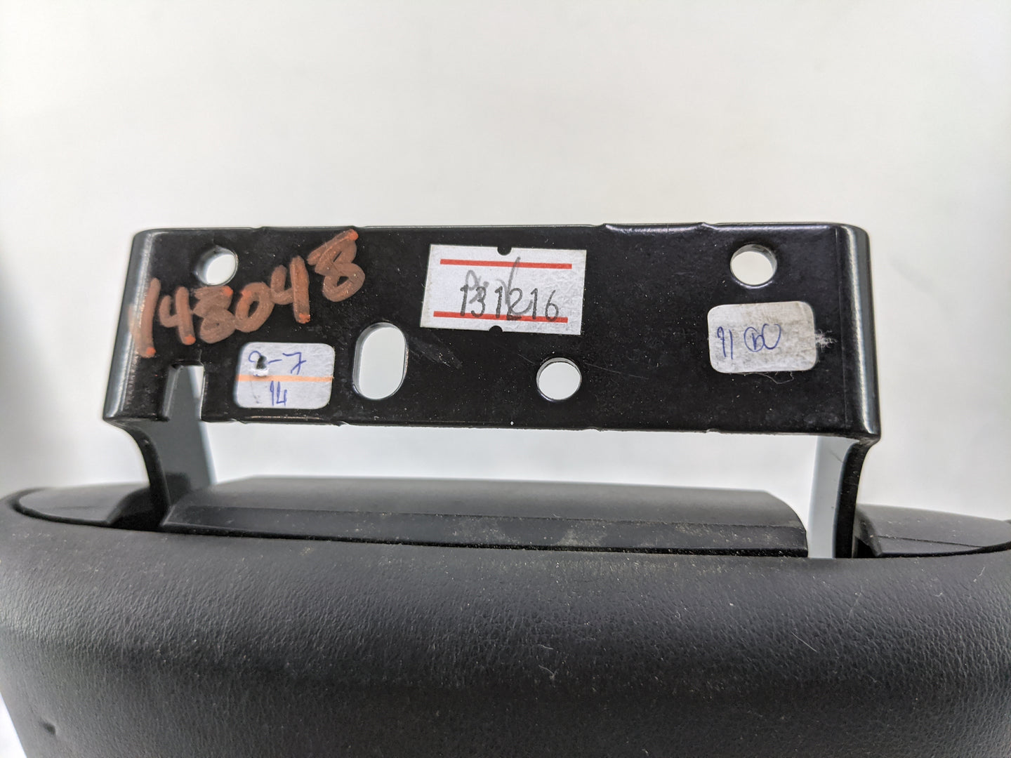2017 Nissan Rogue Center Console Armrest Cover Lid Fits OEM Used Auto Parts - Oemusedautoparts1.com