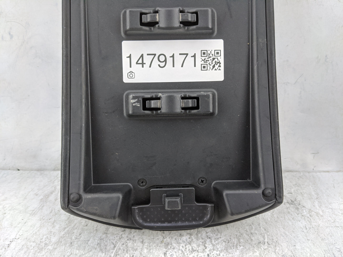 2017 Nissan Rogue Center Console Armrest Cover Lid Fits OEM Used Auto Parts - Oemusedautoparts1.com
