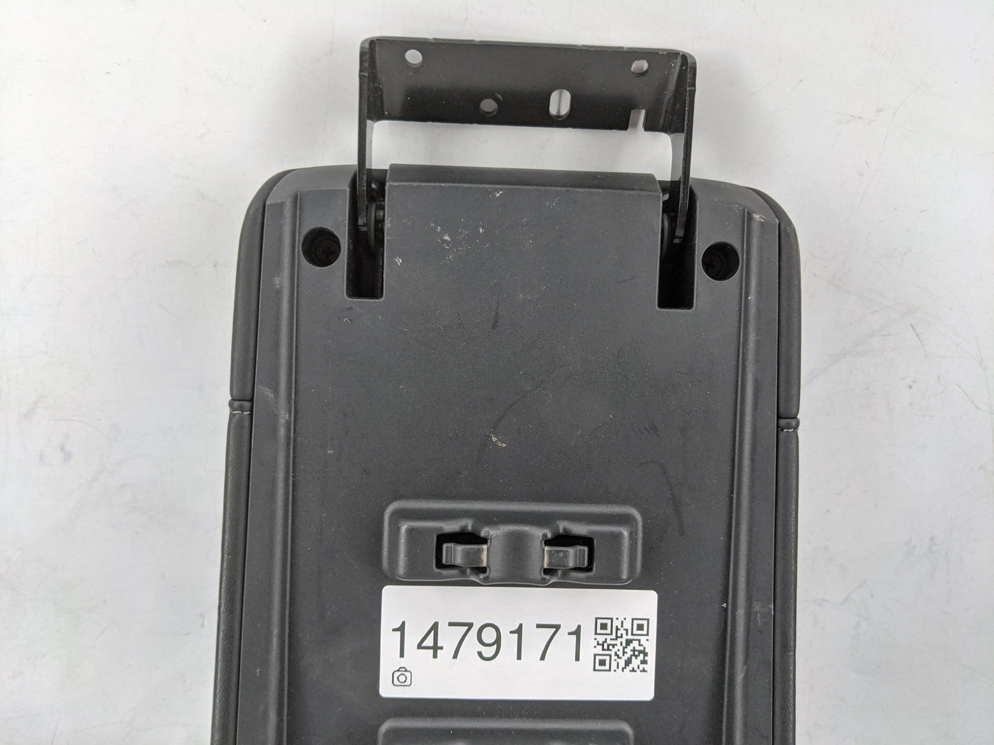 2017 Nissan Rogue Center Console Armrest Cover Lid Fits OEM Used Auto Parts - Oemusedautoparts1.com