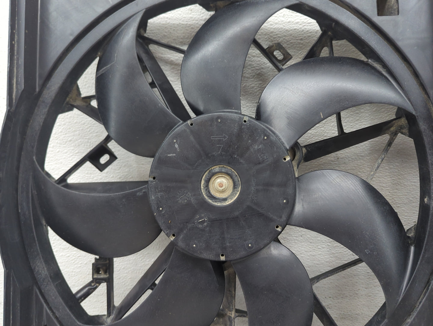 2014-2020 Nissan Rogue Electric Radiator Cooling Fan Motor Assembly Fits Fits 2014 2015 2016 2017 2018 2019 2020 OEM Used Au