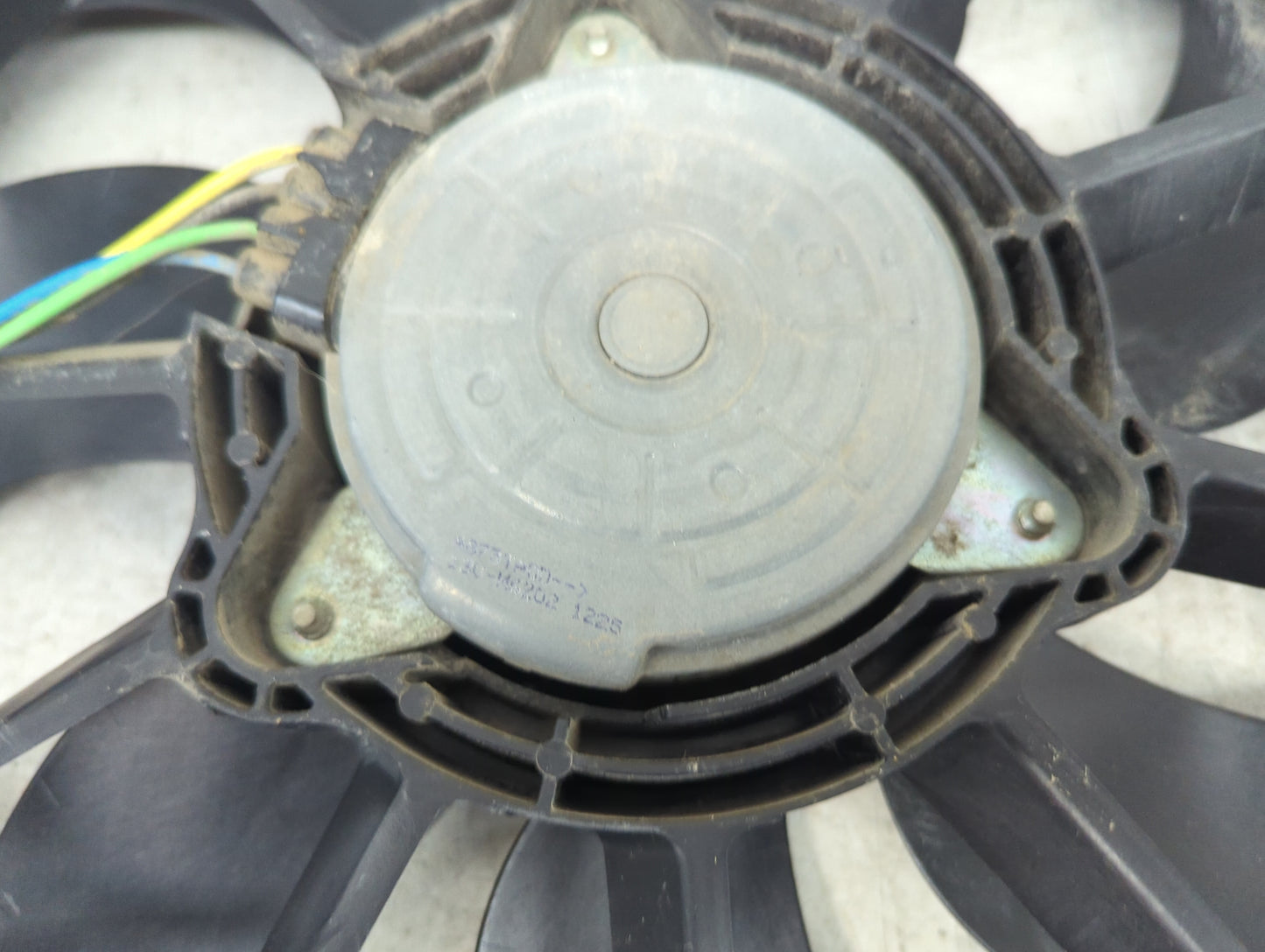 2014-2020 Nissan Rogue Electric Radiator Cooling Fan Motor Assembly Fits Fits 2014 2015 2016 2017 2018 2019 2020 OEM Used Au