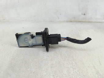 compare product 2017-2020 Nissan Rogue Mass Air Flow Meter Maf 1489936