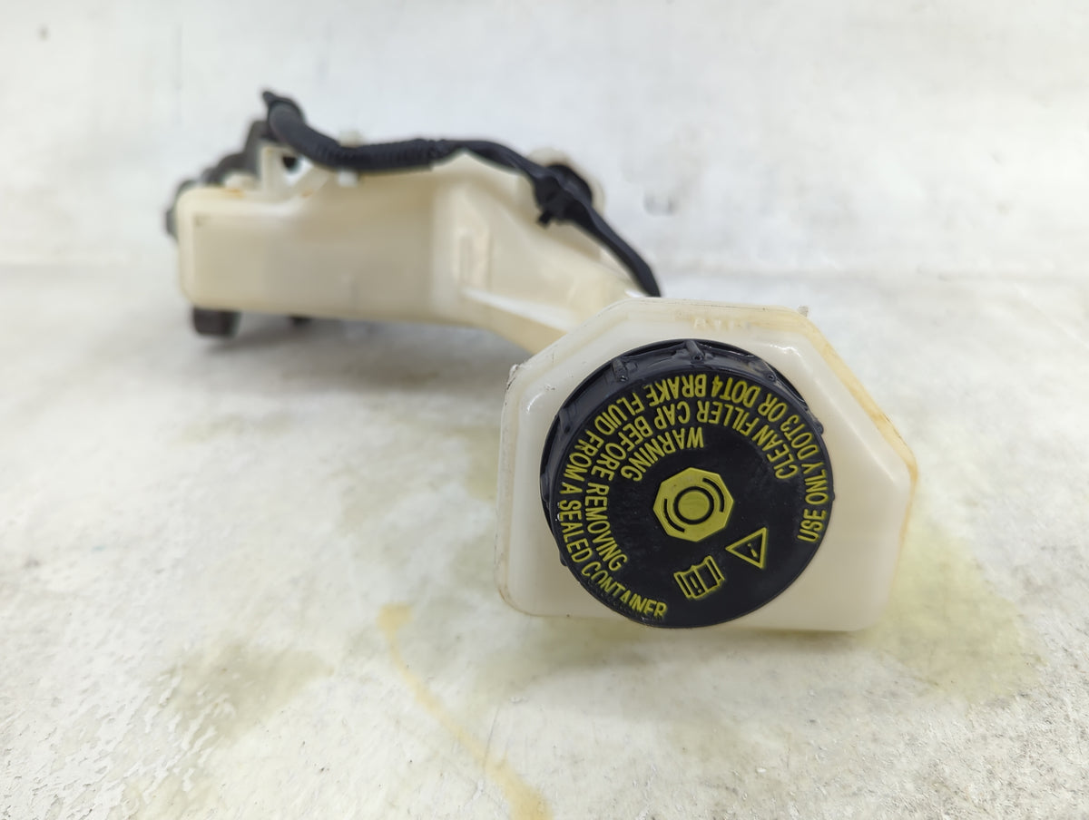 2015-2020 Nissan Rogue Brake Master Cylinder 1490580 - Oemusedautoparts1.com