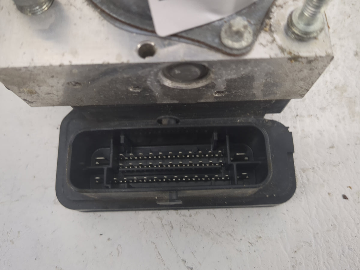 2017 Nissan Rogue ABS Pump Control Module Replacement P/N:0265257166 0265956097 Fits OEM Used Auto Parts - Oemusedautoparts1