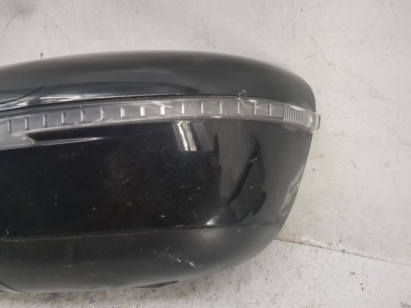 2017-2020 Nissan Rogue Driver Side View Mirror - Left Door Mirror OEM Used - Oemusedautoparts1.com