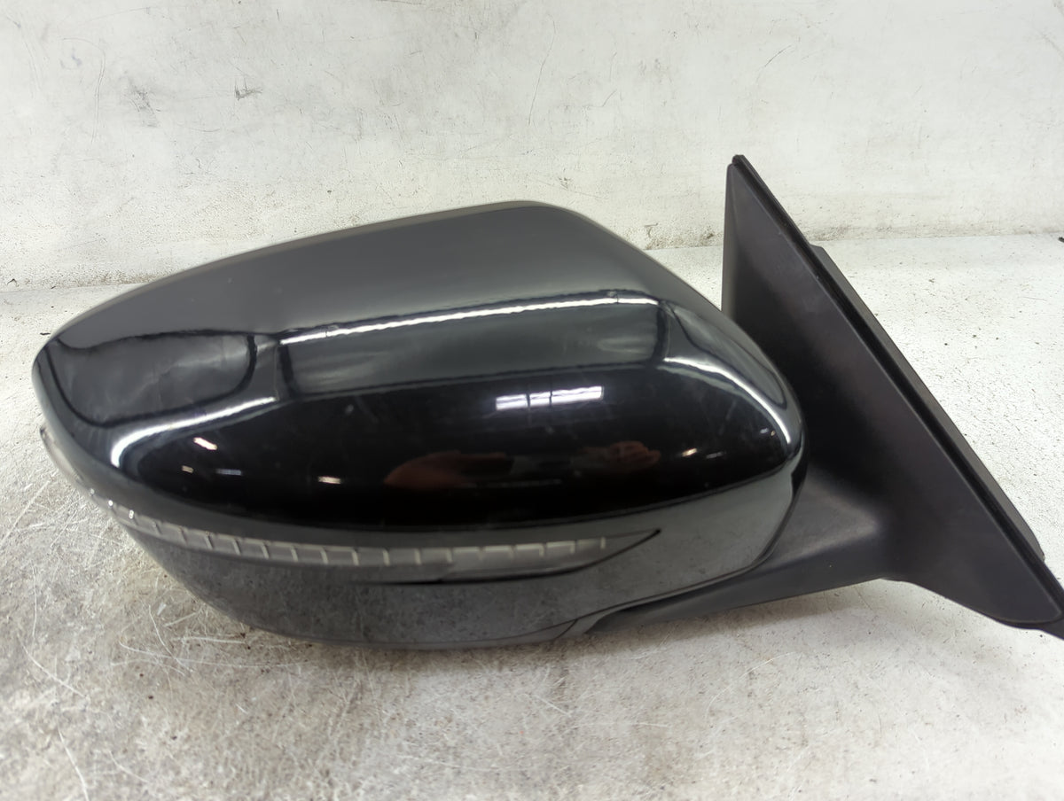2017-2020 Nissan Rogue Passenger Side View Mirror - Right Door Mirror OEM Used - Oemusedautoparts1.com