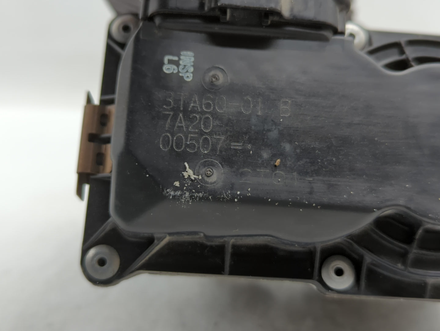 2014-2019 Nissan Rogue Throttle Body P/N:3TA60-01 C 3TA60-01 B, 3TA60-01 A Fits Fits 2013 2014 2015 2016 2017 2018 2019 OEM 