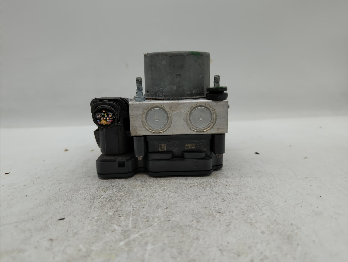 2017 Nissan Rogue ABS Pump Control Module Replacement Fits OEM Used Auto Parts - Oemusedautoparts1.com