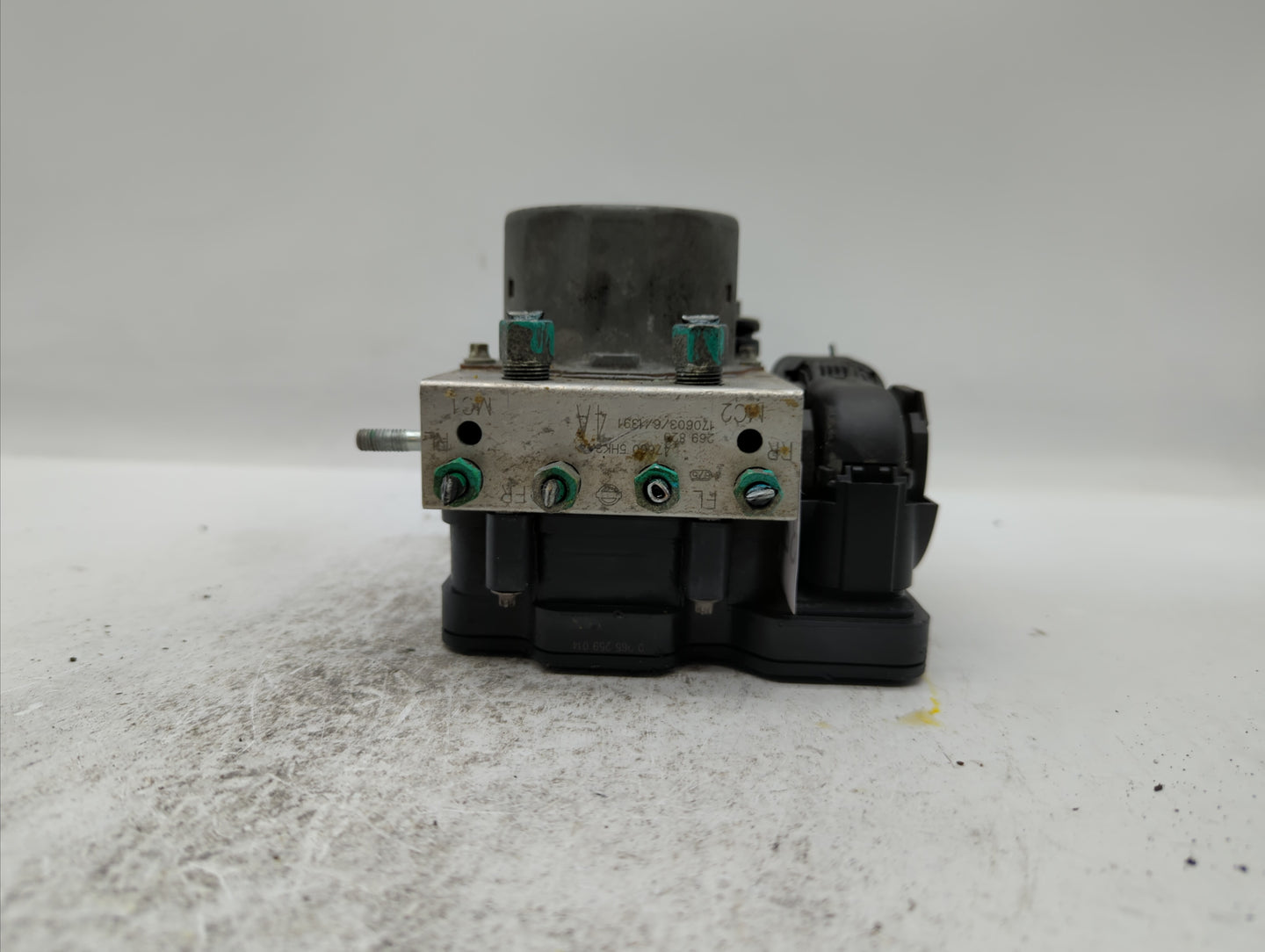 2017 Nissan Rogue ABS Pump Control Module Replacement P/N:47660 5HK3A Fits OEM Used Auto Parts - Oemusedautoparts1.com