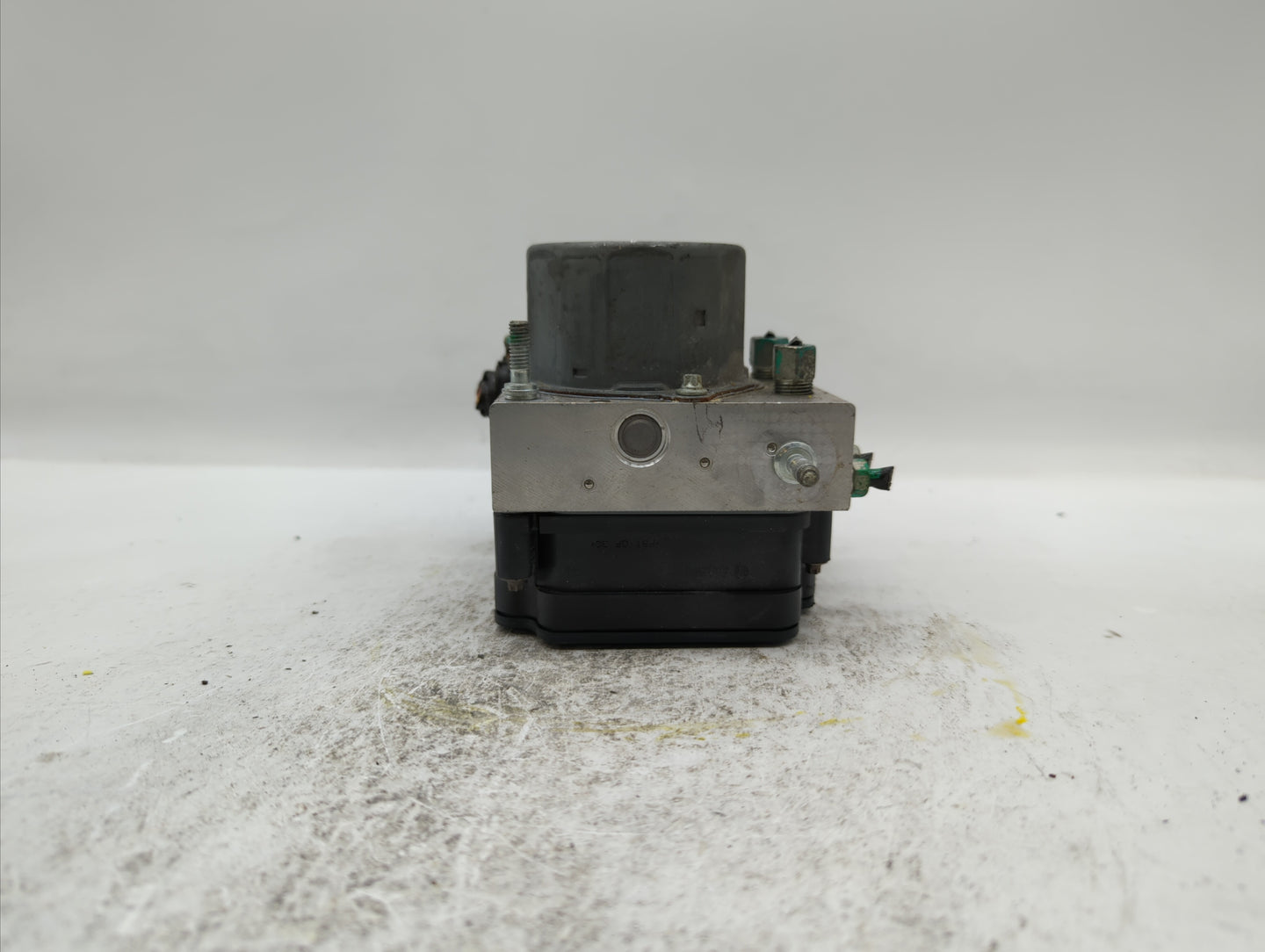 2017 Nissan Rogue ABS Pump Control Module Replacement P/N:47660 5HK3A Fits OEM Used Auto Parts - Oemusedautoparts1.com