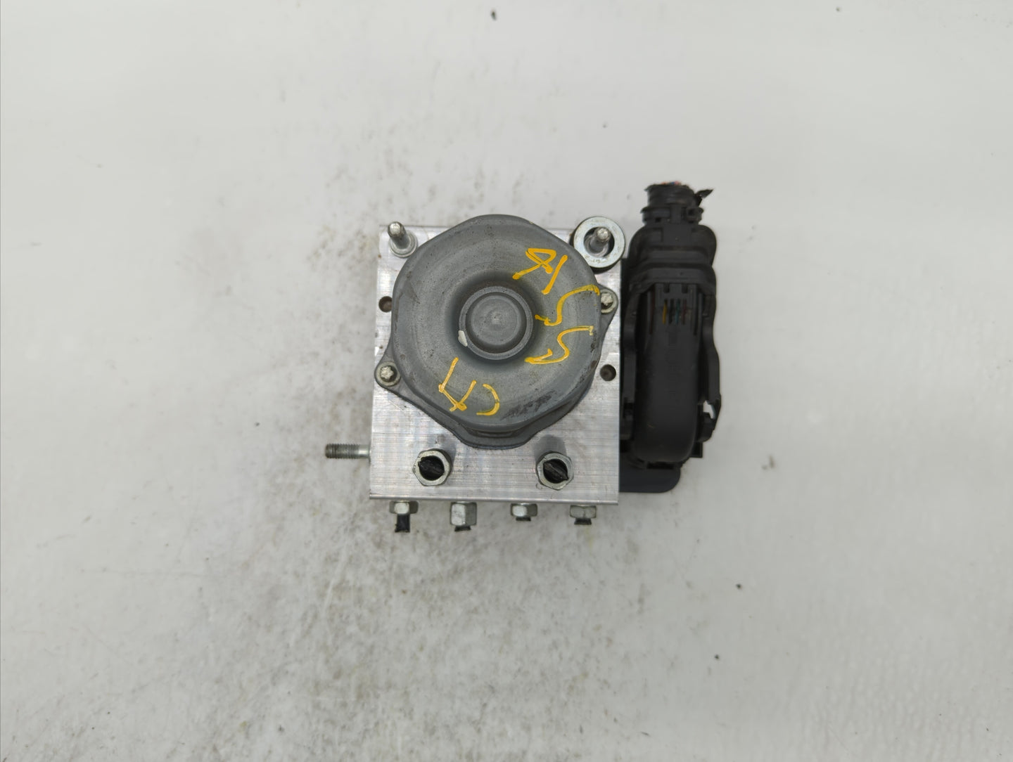 2017 Nissan Rogue ABS Pump Control Module Replacement P/N:47660 6FL0A Fits OEM Used Auto Parts - Oemusedautoparts1.com