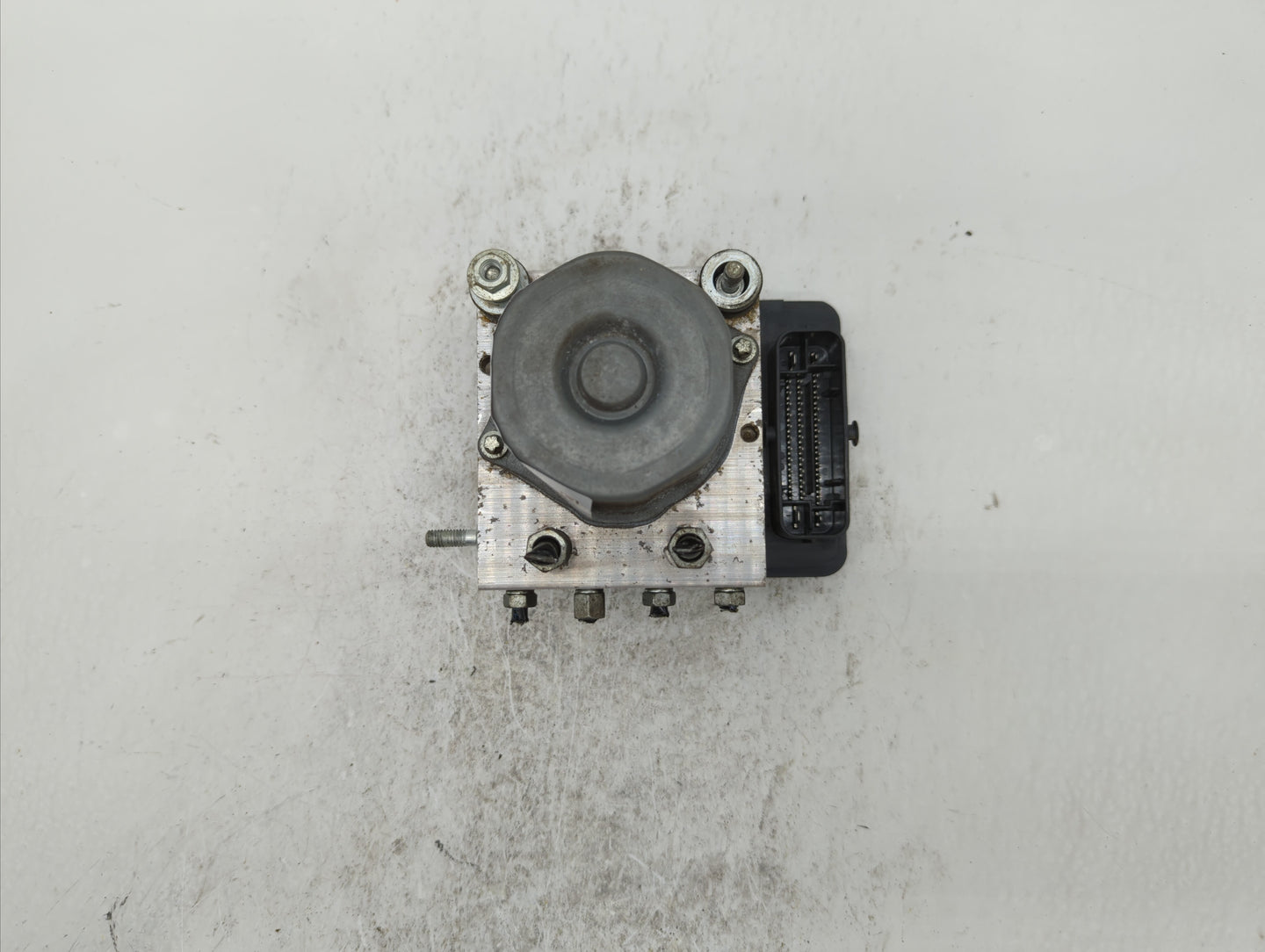 2017 Nissan Rogue ABS Pump Control Module Replacement P/N:47660 6EL1A Fits OEM Used Auto Parts - Oemusedautoparts1.com