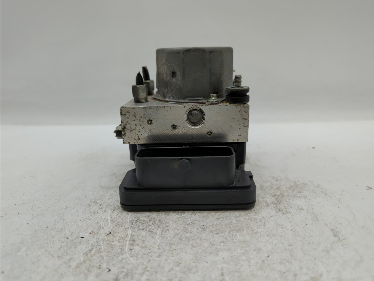 2017 Nissan Rogue ABS Pump Control Module Replacement P/N:47660 6EL1A Fits OEM Used Auto Parts - Oemusedautoparts1.com