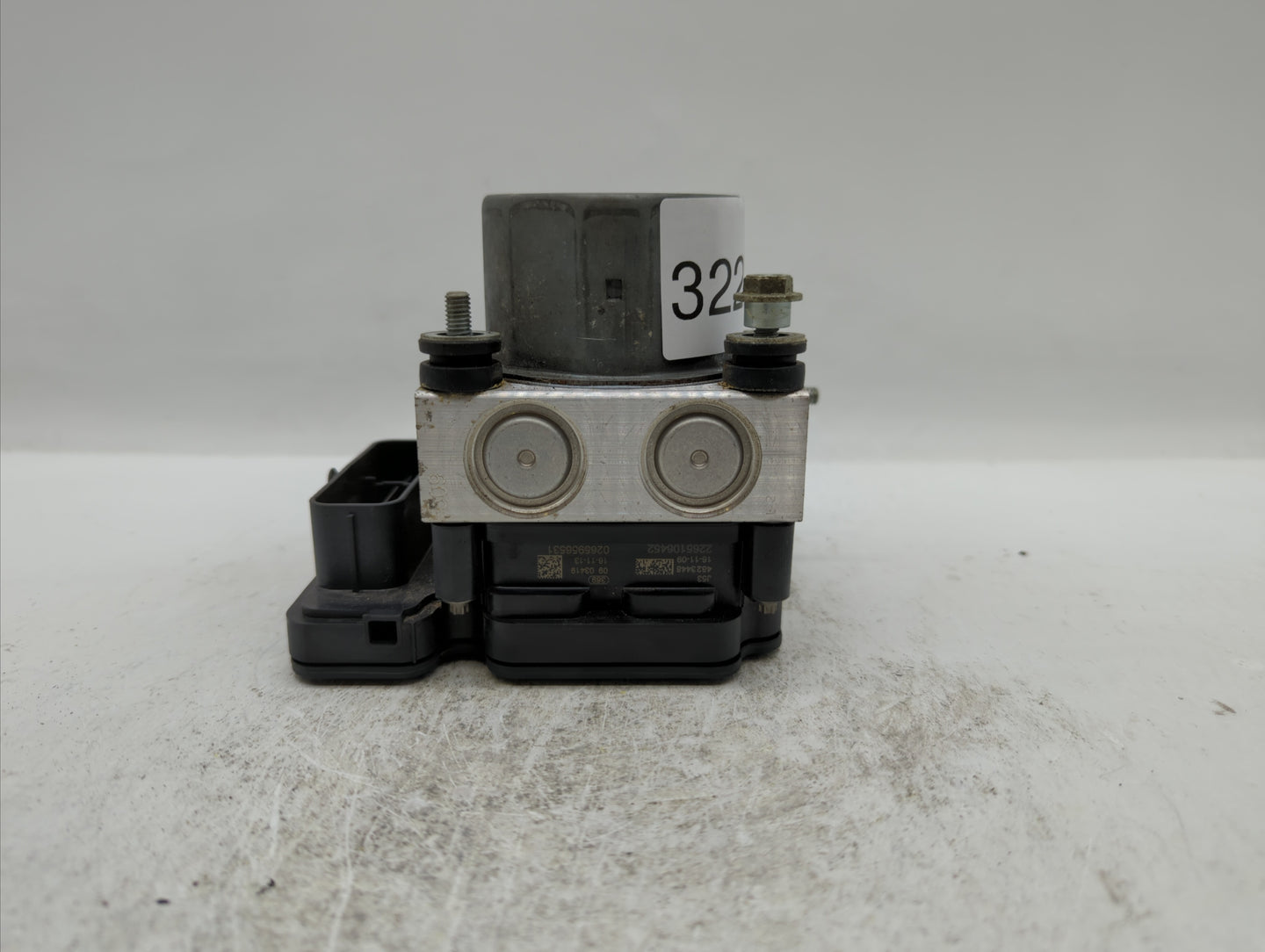 2017 Nissan Rogue ABS Pump Control Module Replacement P/N:47660 6EL1A Fits OEM Used Auto Parts - Oemusedautoparts1.com