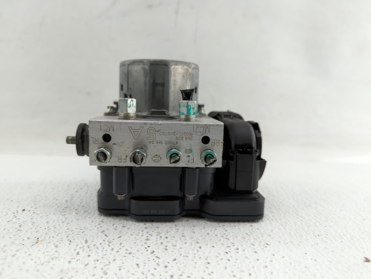 2017 Nissan Rogue ABS Pump Control Module Replacement P/N:47660 5HL2A Fits OEM Used Auto Parts - Oemusedautoparts1.com