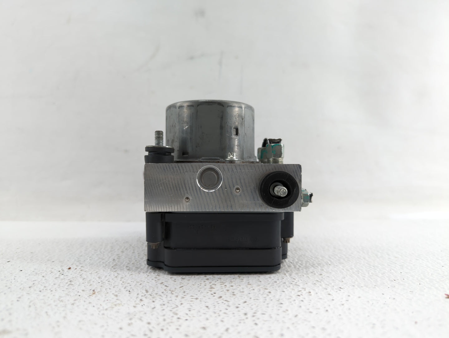 2017 Nissan Rogue ABS Pump Control Module Replacement P/N:47660 5HL2A Fits OEM Used Auto Parts - Oemusedautoparts1.com