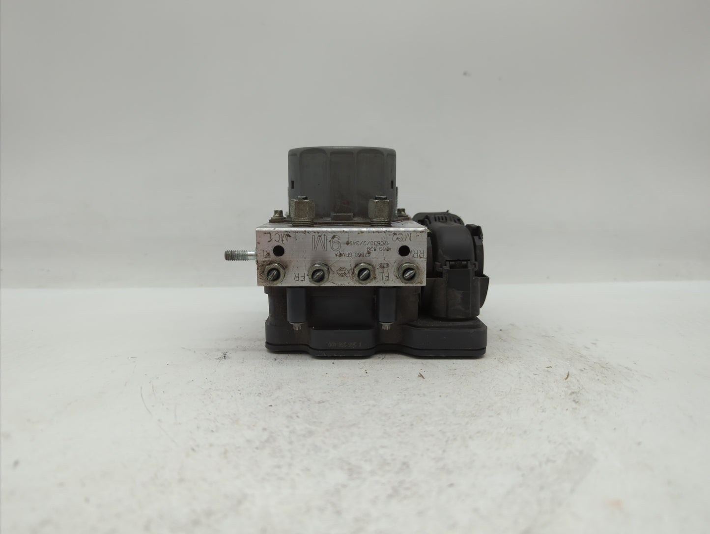 2017 Nissan Rogue ABS Pump Control Module Replacement P/N:47660 6FM7A 47660 6FL1A Fits OEM Used Auto Parts - Oemusedautopart