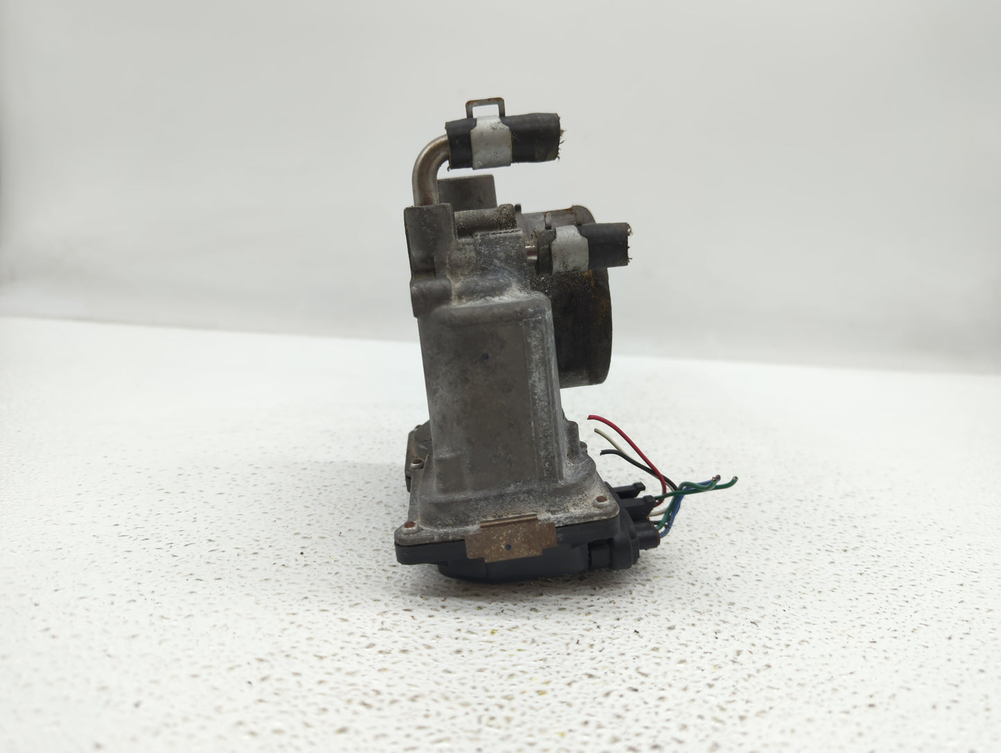 2014-2019 Nissan Rogue Throttle Body P/N:3TA60-01 C 3TA60-01 B, 3TA60-01 A Fits Fits 2013 2014 2015 2016 2017 2018 2019 OEM 