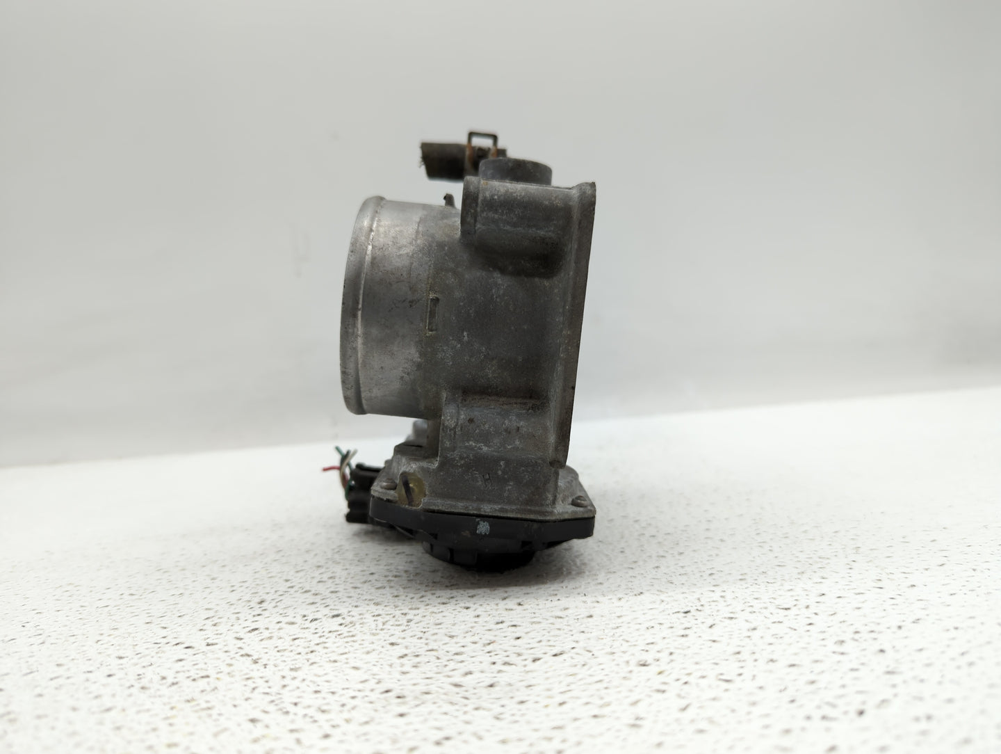 2014-2019 Nissan Rogue Throttle Body P/N:3TA60-01 C 3TA60-01 B, 3TA60-01 A Fits Fits 2013 2014 2015 2016 2017 2018 2019 OEM 