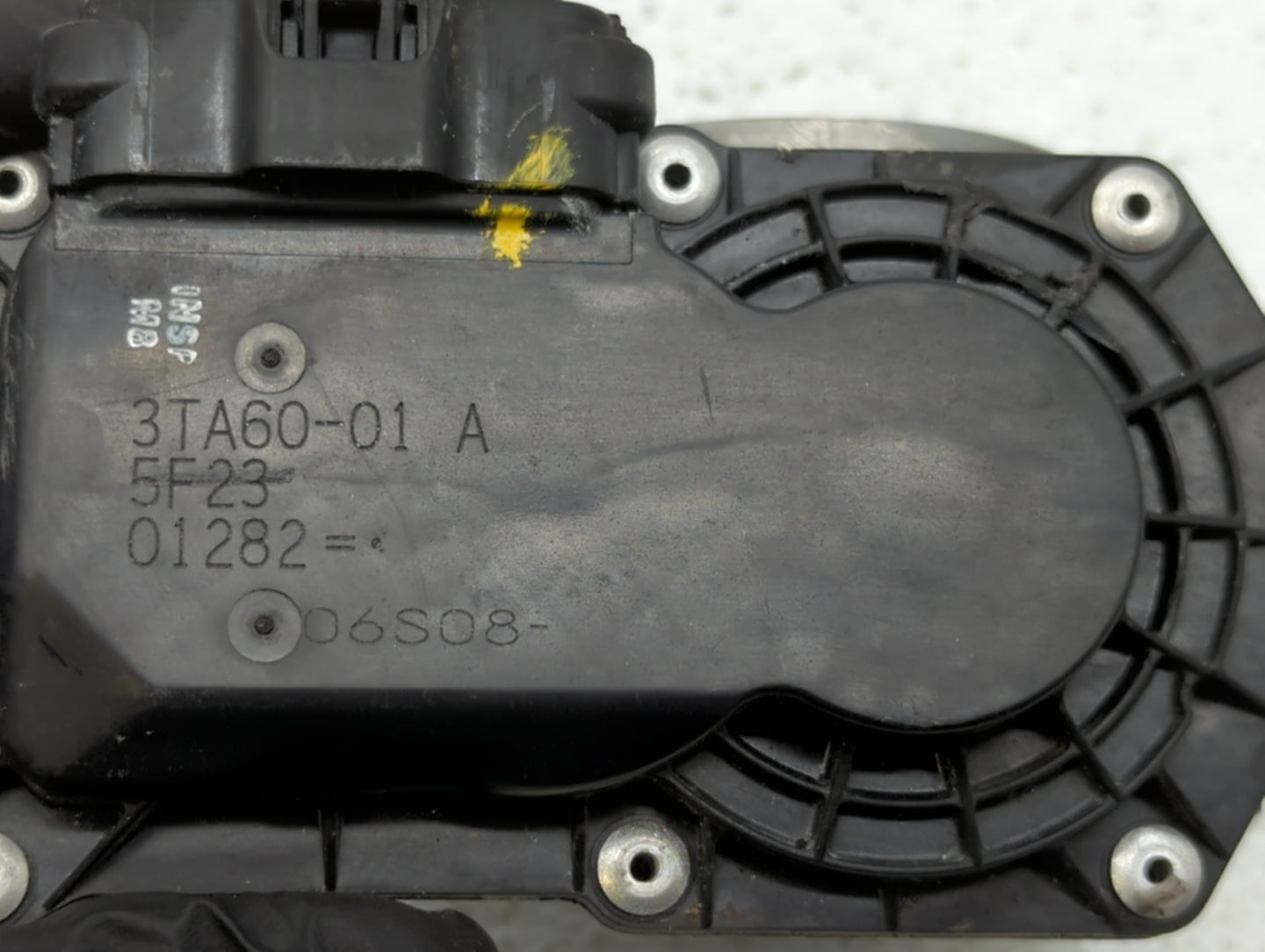 2014-2019 Nissan Rogue Throttle Body P/N:3TA60-01 C 3TA60-01 B, 3TA60-01 A Fits Fits 2013 2014 2015 2016 2017 2018 2019 OEM 