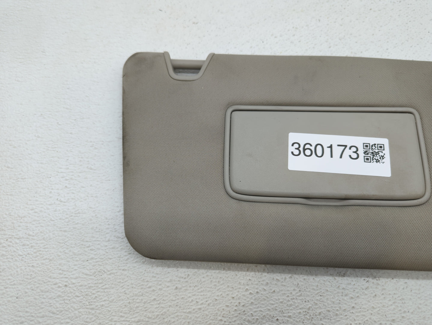 2017 Nissan Rogue Sun Visor Shade Replacement Passenger Right Mirror Fits OEM Used Auto Parts - Oemusedautoparts1.com