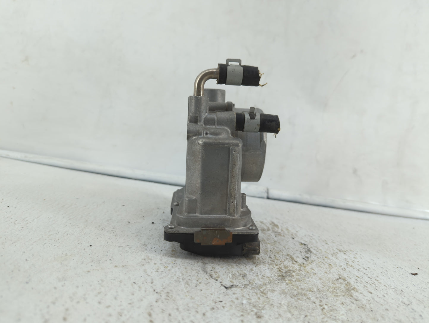 2014-2019 Nissan Rogue Throttle Body P/N:3TA60-01 C 3TA60-01 B, 3TA60-01 A Fits Fits 2013 2014 2015 2016 2017 2018 2019 OEM 