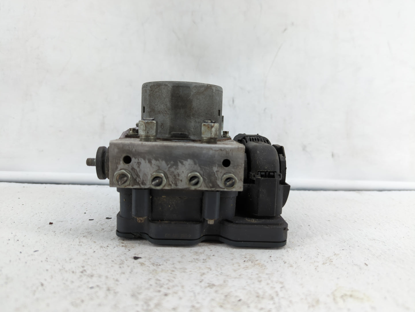 2017 Nissan Rogue ABS Pump Control Module Replacement P/N:47660 6FL0A Fits OEM Used Auto Parts - Oemusedautoparts1.com