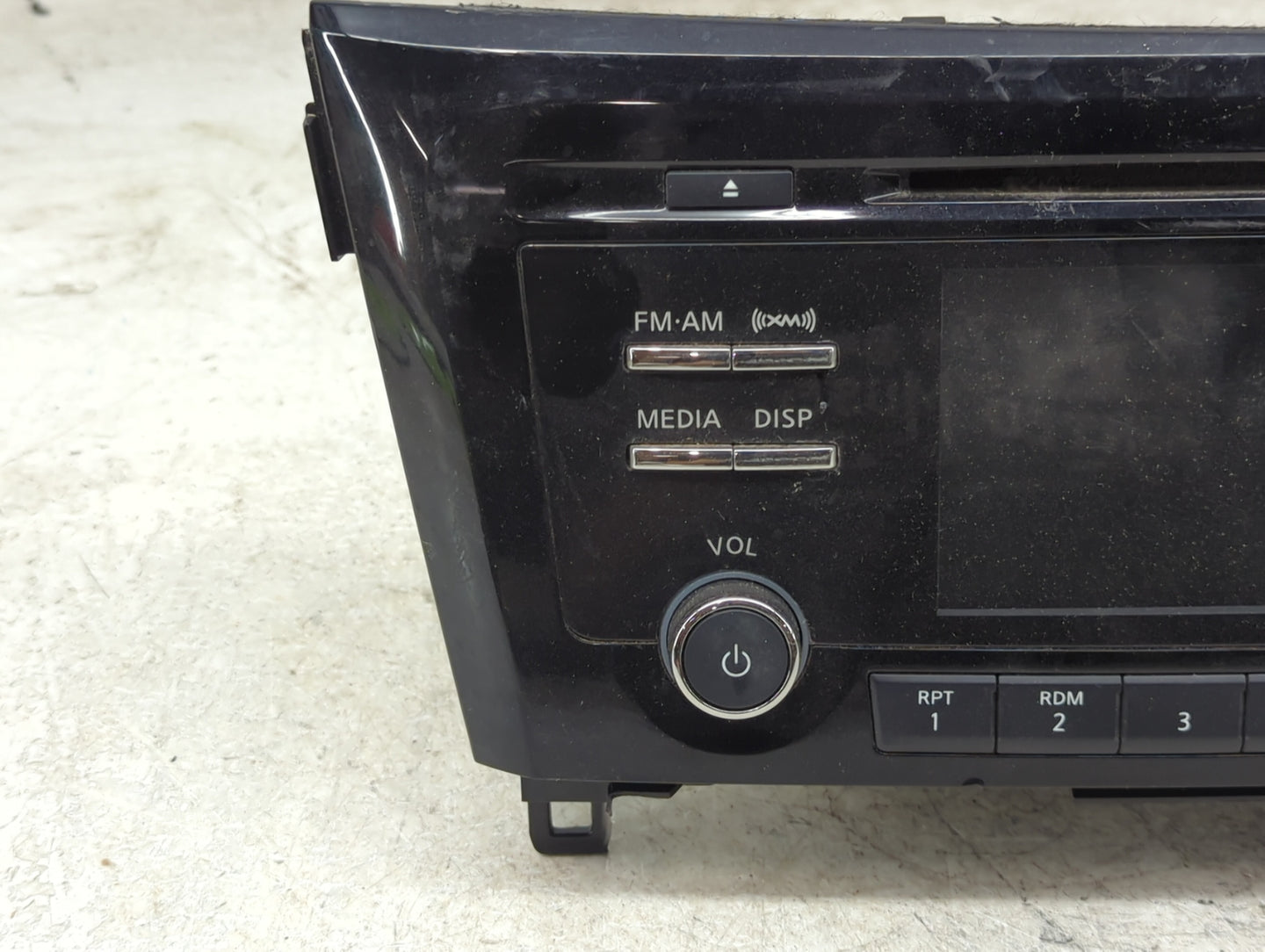 2017 Nissan Rogue Radio AM FM Cd Player Receiver Replacement P/N:281856FL0A CV-CN36N04D, AN1503 Fits OEM Used Auto Parts - O