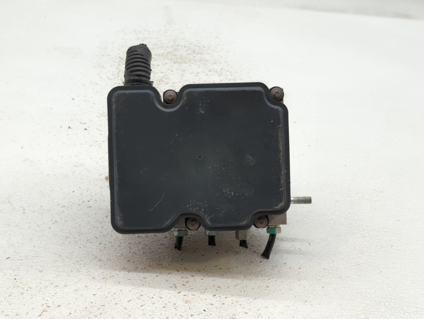 2017 Nissan Rogue ABS Pump Control Module Replacement P/N:47660 5HL2A Fits OEM Used Auto Parts - Oemusedautoparts1.com