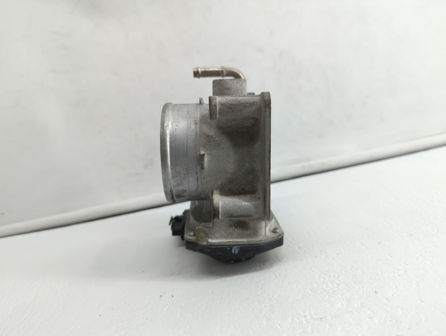 2014-2019 Nissan Rogue Throttle Body P/N:3TA60-01 C 3TA60-01 B, 3TA60-01 A Fits Fits 2013 2014 2015 2016 2017 2018 2019 OEM 