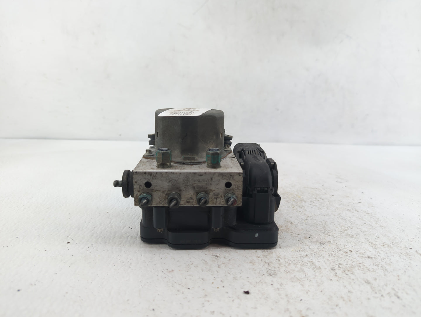 2017 Nissan Rogue ABS Pump Control Module Replacement P/N:47660 5HL2A Fits OEM Used Auto Parts - Oemusedautoparts1.com