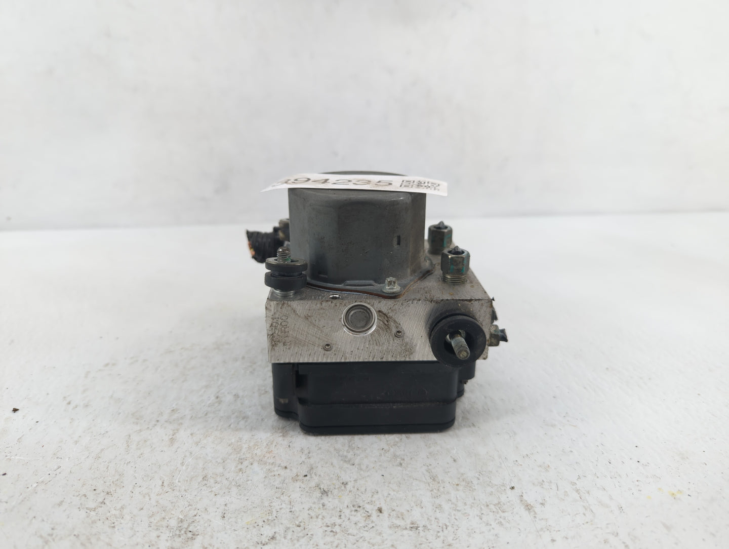 2017 Nissan Rogue ABS Pump Control Module Replacement P/N:47660 5HL2A Fits OEM Used Auto Parts - Oemusedautoparts1.com