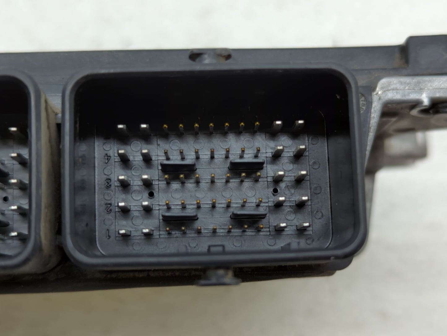 2017 Nissan Rogue PCM Engine Control Computer ECU ECM PCU OEM P/N:NEC013-034 Fits OEM Used Auto Parts - Oemusedautoparts1.co