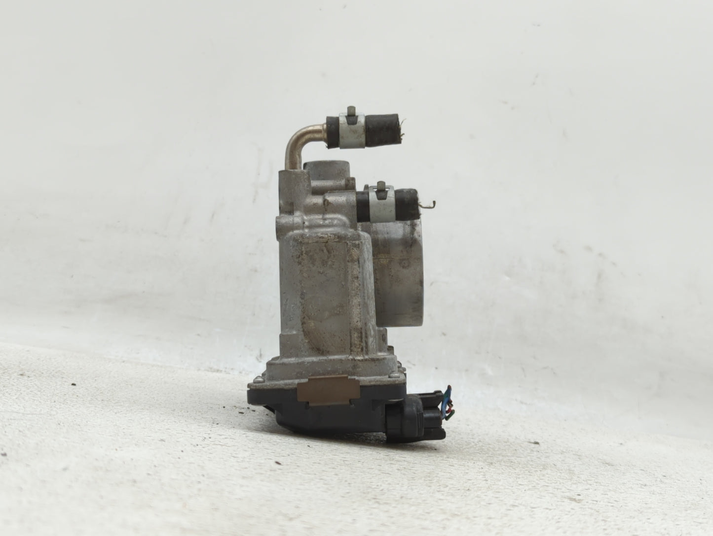 2014-2019 Nissan Rogue Throttle Body P/N:3TA60-01 C 3TA60-01 B, 3TA60-01 A Fits Fits 2013 2014 2015 2016 2017 2018 2019 OEM 