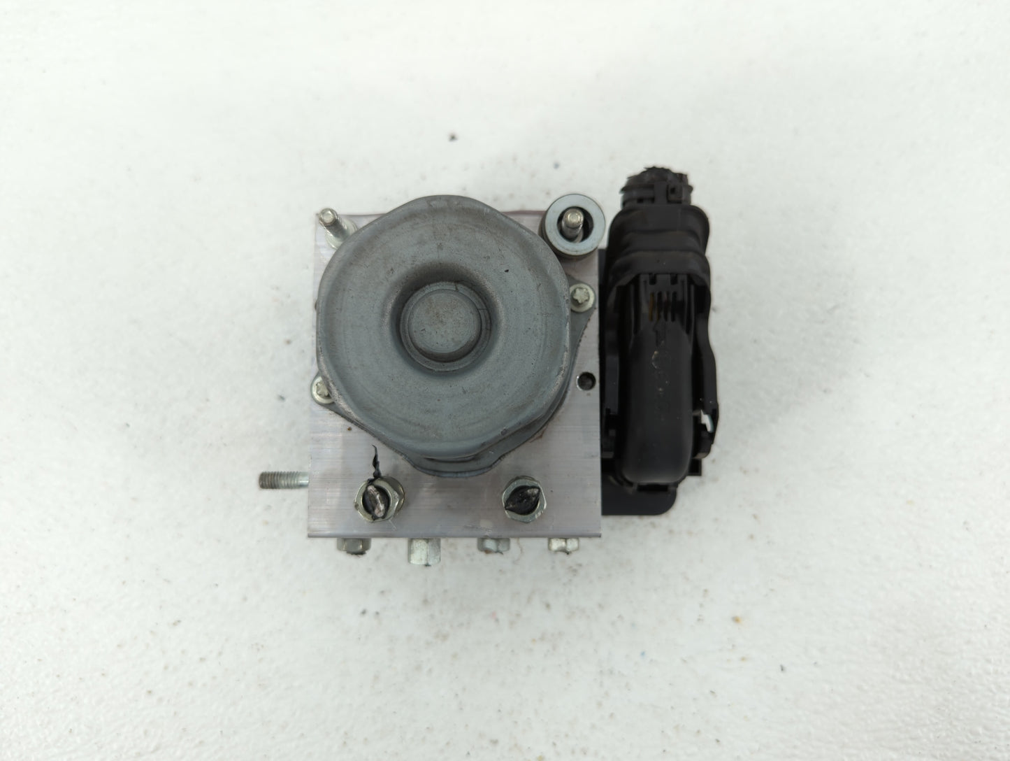 2017 Nissan Rogue ABS Pump Control Module Replacement P/N:47660 6FM7A 47660 6FL1A Fits OEM Used Auto Parts - Oemusedautopart