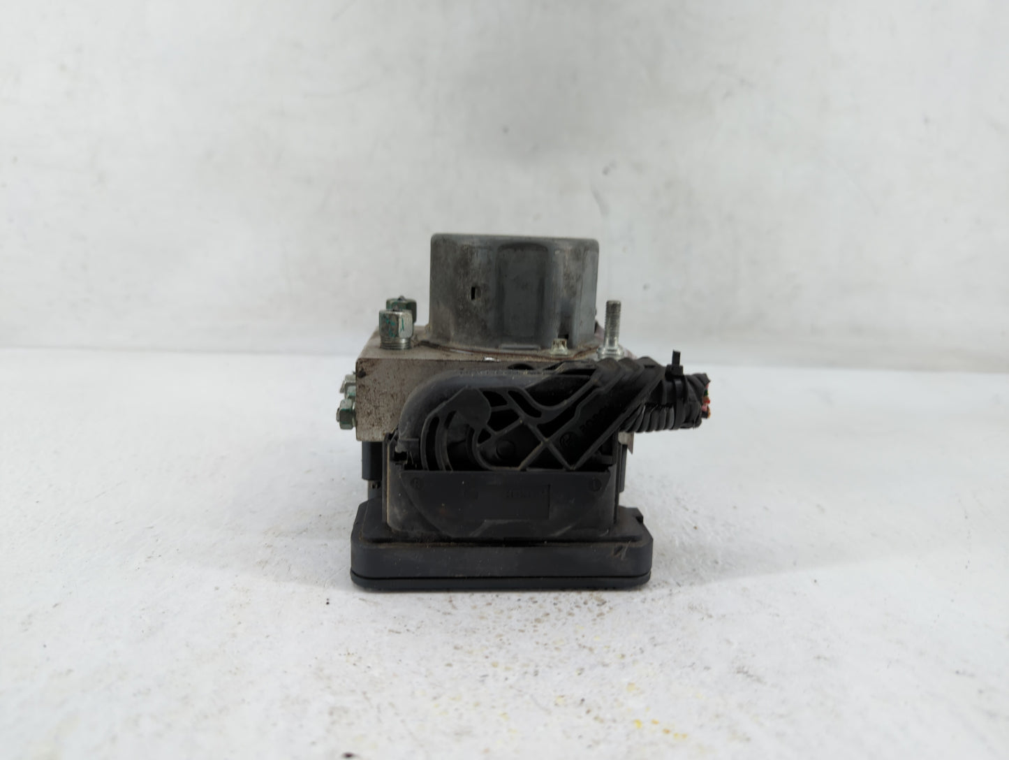 2017 Nissan Rogue ABS Pump Control Module Replacement P/N:47660 5HK3A Fits OEM Used Auto Parts - Oemusedautoparts1.com