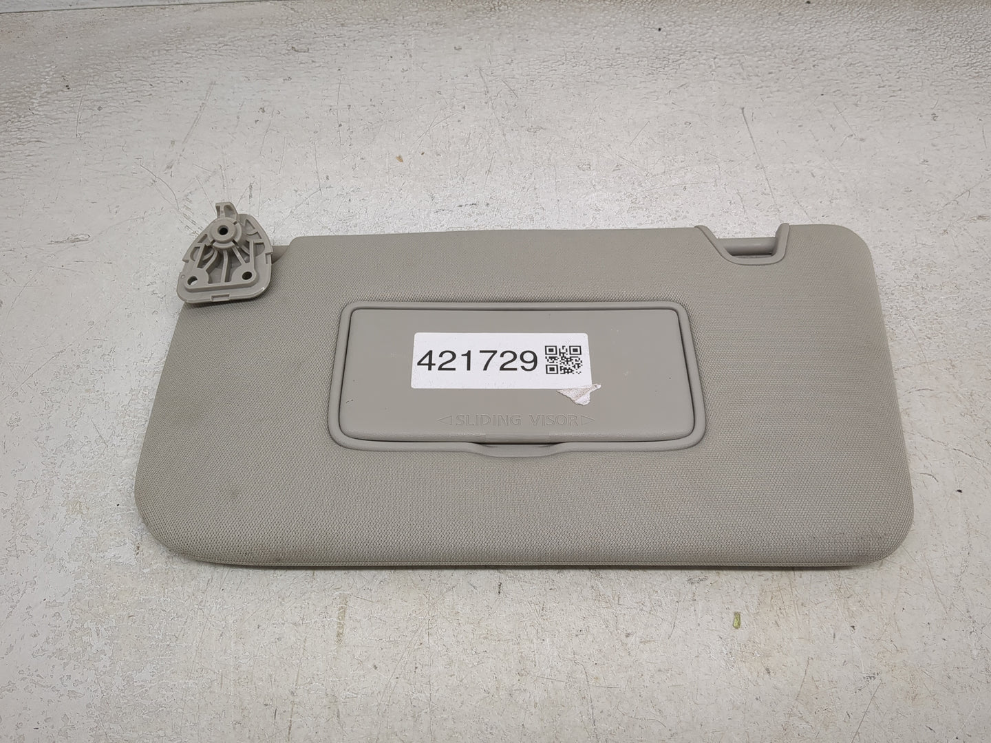 2017 Nissan Rogue Sun Visor Shade Replacement Driver Left Mirror Fits OEM Used Auto Parts - Oemusedautoparts1.com